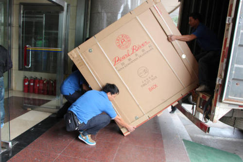 班戈钢琴贵重工艺品无忧运
